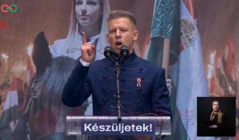 阿扎尔大笑引批评:这是对队友和俱乐部的不尊重 阿扎尔大笑引批评:这是对队友和俱乐部的不尊重